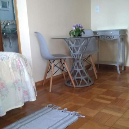 Flat Em Local Tranquilo, Com Garagem Dois Quarteiroes Do Centro Historico, 15 Min De Tiradentes Apartman São João del Rei Kültér fotó